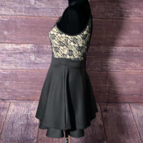 Emerald Sundae Floral Dress - Picture 6 of 10